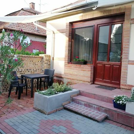Kerekvar Apartman Gyula Zewnętrze zdjęcie